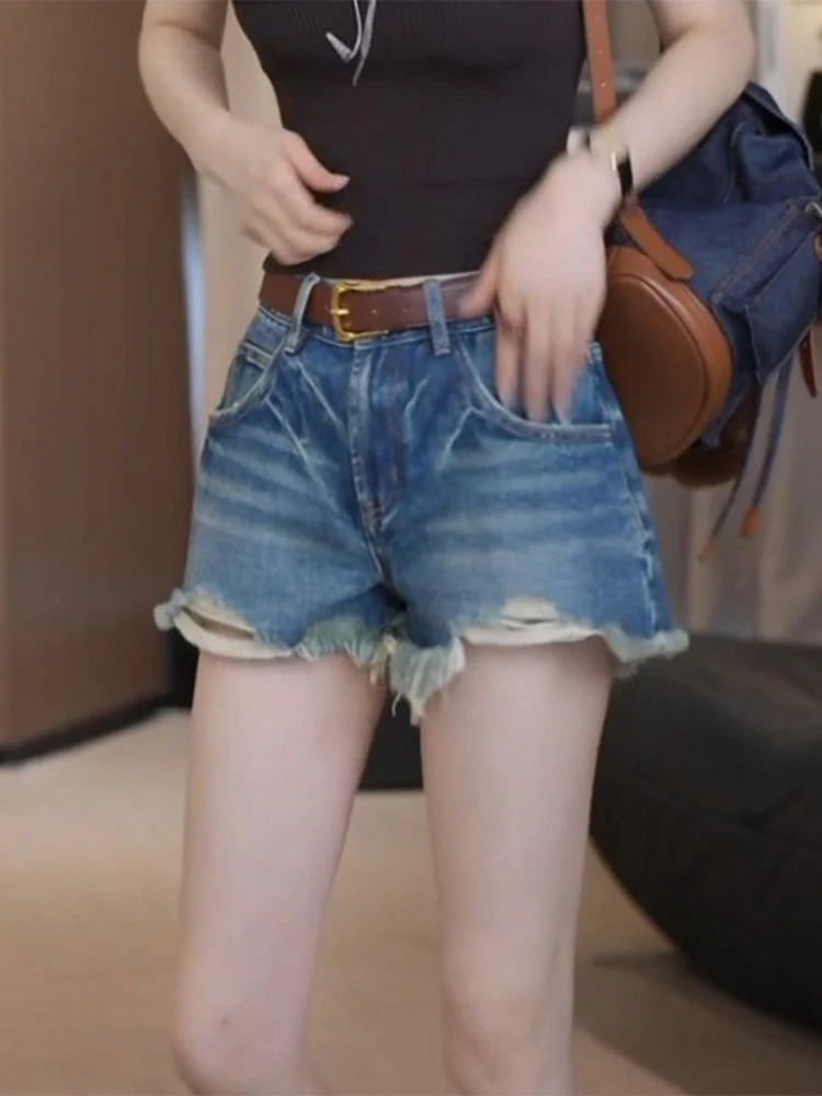 Retro Distressed Frayed Hem Denim Shorts Women's High Waist Summer New Style Fashion Spicy Girl Straight Leg Pants
Retro Distressed Frayed Hem Denim Shorts Women's High Waist Summer New Style Fashion Spicy Girl Straight Leg Pants