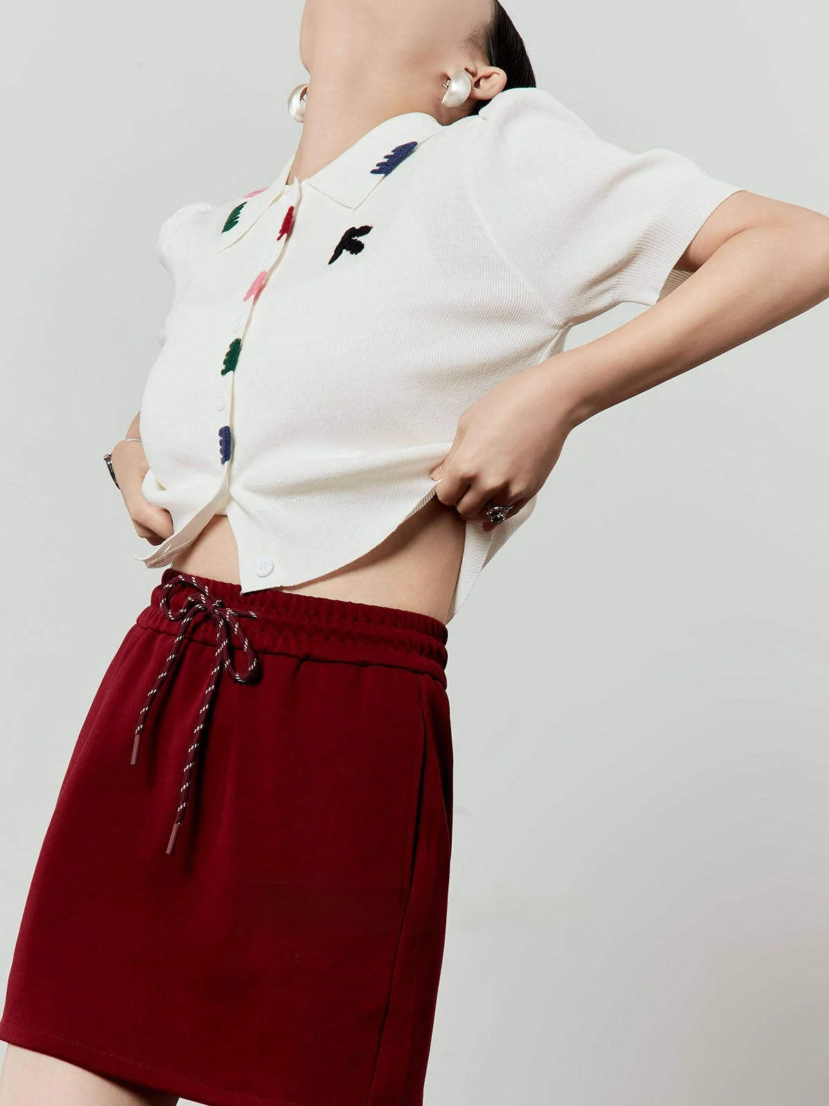 White ort Knitted Ne Sweater for Women Summer New Sle College Sle Knitted Top Commute Sle Slim Fit Embroidered
White ort Knitted Ne Sweater for Women Summer New Sle College Sle Knitted Top Commute Sle Slim Fit Embroidered