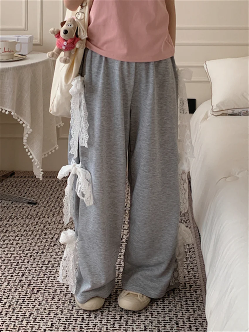 Alien Kitty 2024 Hot Sale Women Sport Pants Solid Lace Bow Minimalist Summer High Waist Wide Leg All Match Casual Fashion Loose
Alien Kitty 2024 Hot Sale Women Sport Pants Solid Lace Bow Minimalist Summer High Waist Wide Leg All Match Casual Fashion Loose