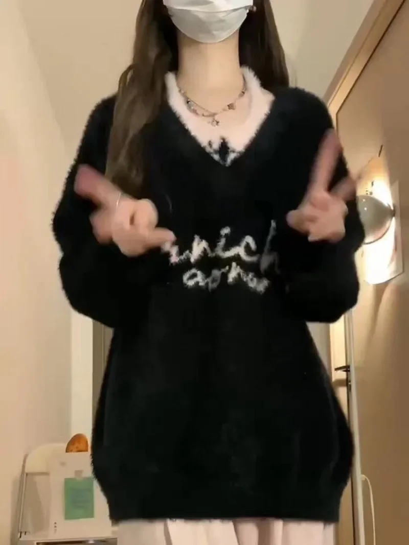 Sweet Cool Spliced Halter Pollover Fake Two Piece Harajuku All Match Letter Print Loose Lazy Clothes Y2k Aesthetic Punk Sweaters
Sweet Cool Spliced Halter Pollover Fake Two Piece Harajuku All Match Letter Print Loose Lazy Clothes Y2k Aesthetic Punk Sweaters
