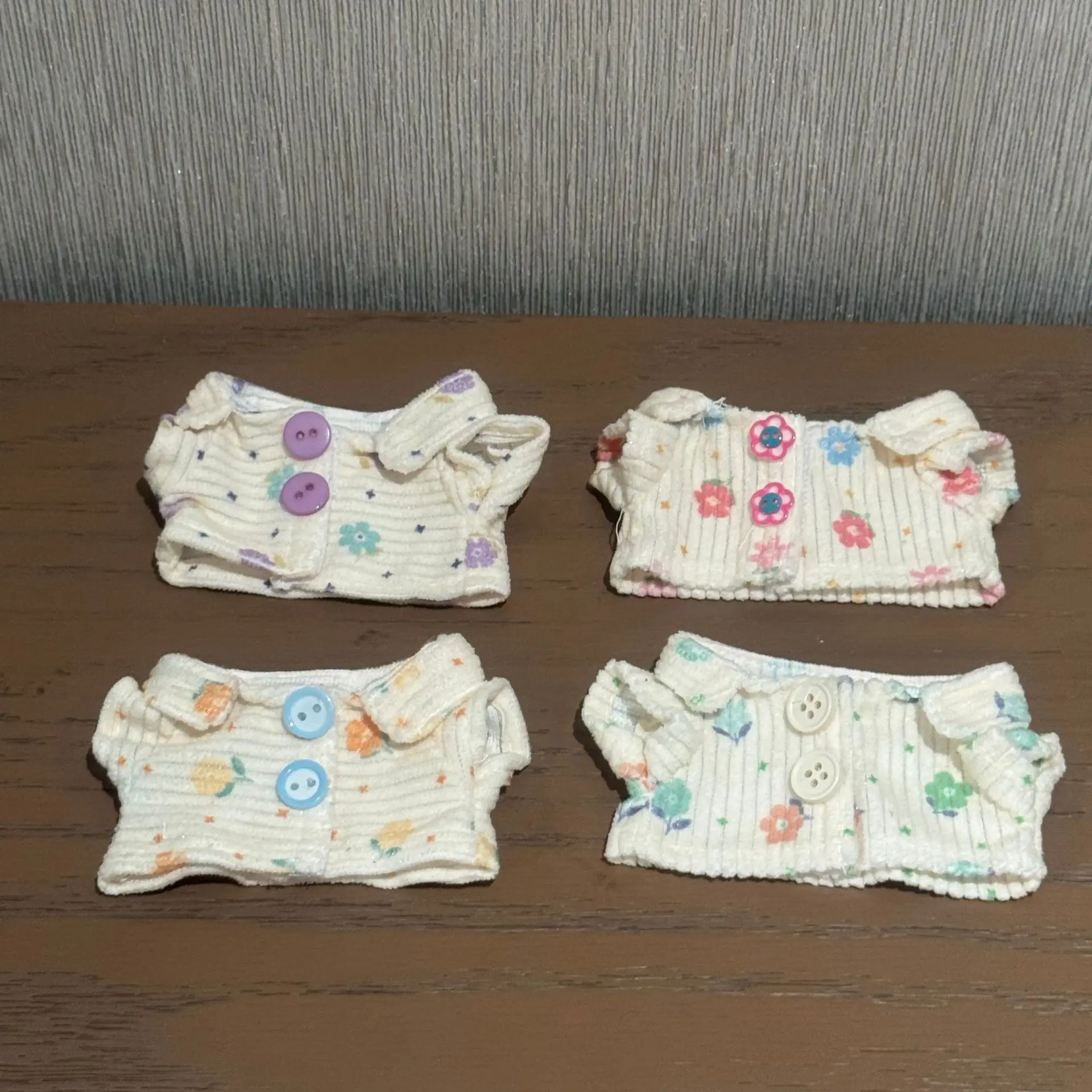 Labubu Clothes 1st-3rd Gen Labubu 17CM Labubu Floral Corduroy Shirt Jeans Fashion Clothes Labubu Plush Doll Outfits Versatile
Labubu Clothes 1st-3rd Gen Labubu 17CM Labubu Floral Corduroy Shirt Jeans Fashion Clothes Labubu Plush Doll Outfits Versatile