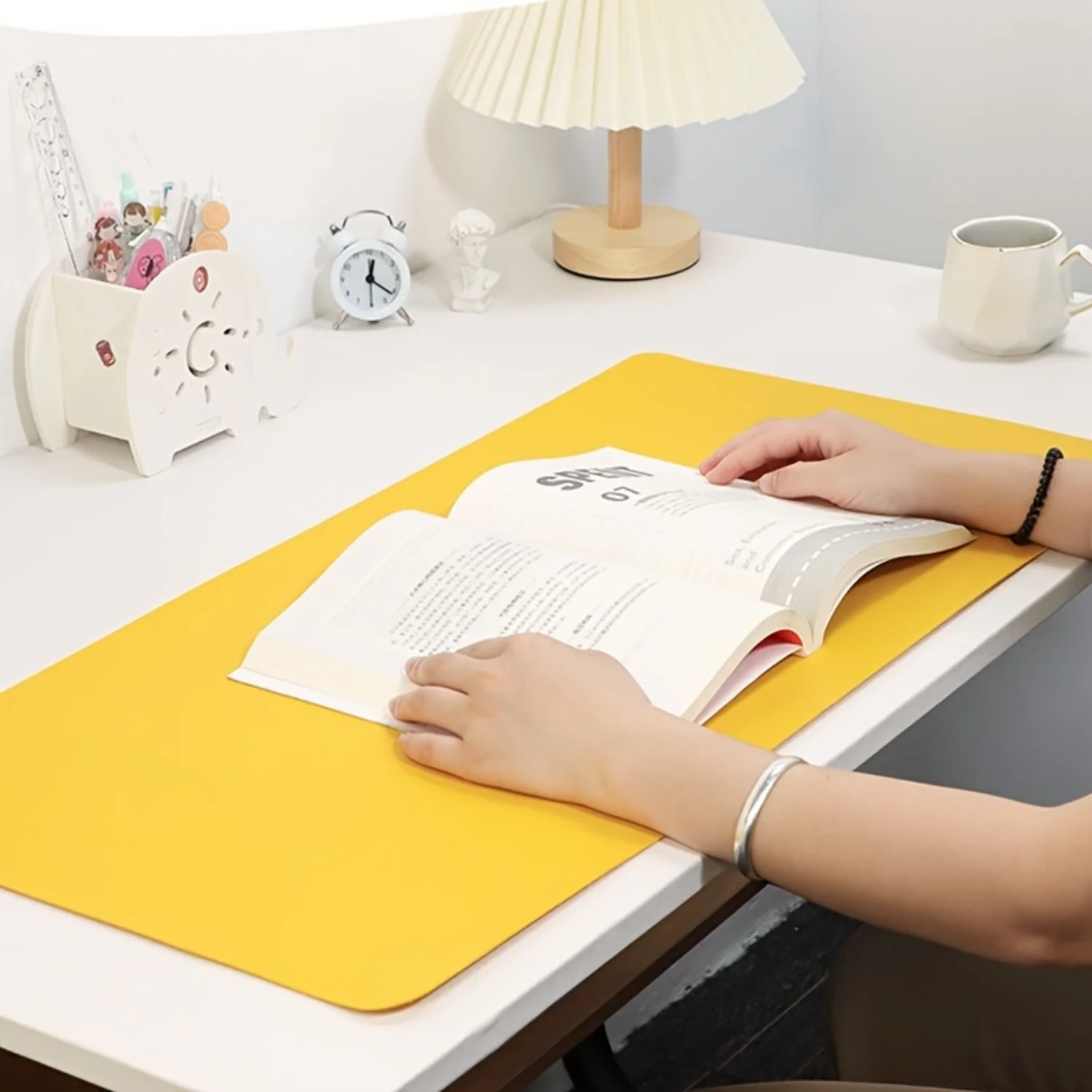 Extra-Large Yellow Pu Leather Desk Mat With Wrist Support - Waterproof & Non-Slip For Office And Study
Extra-Large Yellow Pu Leather Desk Mat With Wrist Support - Waterproof & Non-Slip For Office And Study