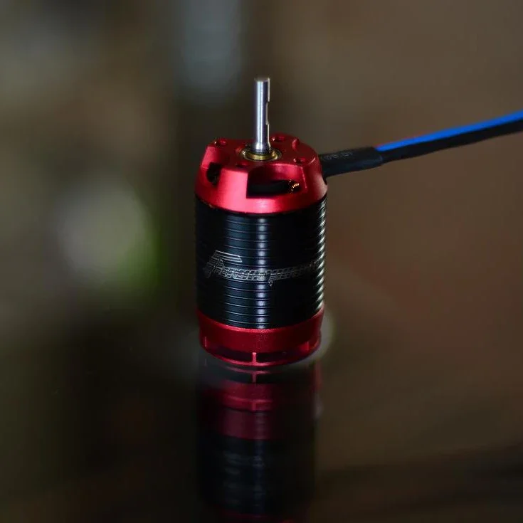 High-performance Brushless Motor! 6S Modified 450! H 2221 1880KV New And Improved
High-performance Brushless Motor! 6S Modified 450! H 2221 1880KV New And Improved