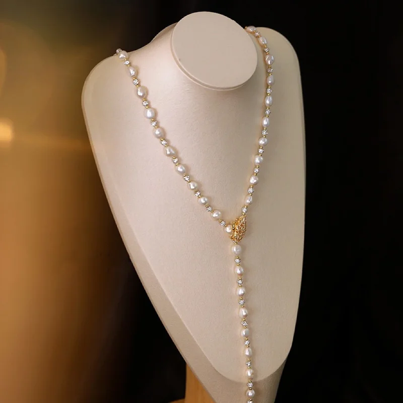 Freshwater Baroque Necklace Women with Zircon Ball Long Pearl Sweater Chain
Freshwater Baroque Necklace Women with Zircon Ball Long Pearl Sweater Chain