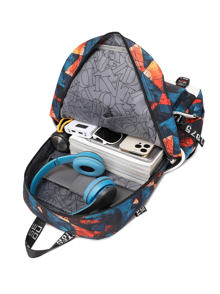 Men's Backpacks Large Capacity Travel Backpack Simple Fashional Laptop Bags Colorful College Backpack Teenage Youth 2025
Men's Backpacks Large Capacity Travel Backpack Simple Fashional Laptop Bags Colorful College Backpack Teenage Youth 2025