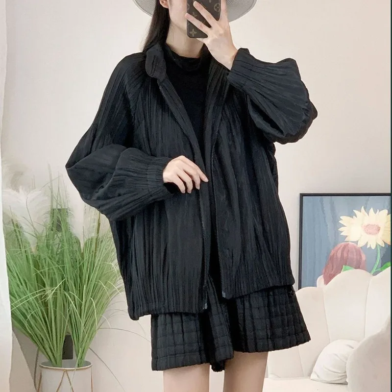 Women's Clothing Pleats Jacket Fashion High-end Loose Long Sleeves Short Windproof Warm Coat Cotton Coat Autumn Winter Outerwear
Women's Clothing Pleats Jacket Fashion High-end Loose Long Sleeves Short Windproof Warm Coat Cotton Coat Autumn Winter Outerwear