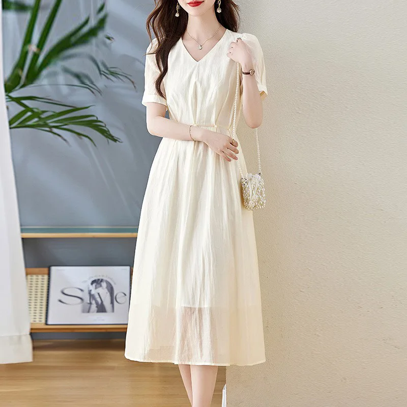 Elegant V-neck Dress for Women 2025 Summer Thin Commuter Full-length Skirt with Waist Slimming Puffy Sleeves
Elegant V-neck Dress for Women 2025 Summer Thin Commuter Full-length Skirt with Waist Slimming Puffy Sleeves