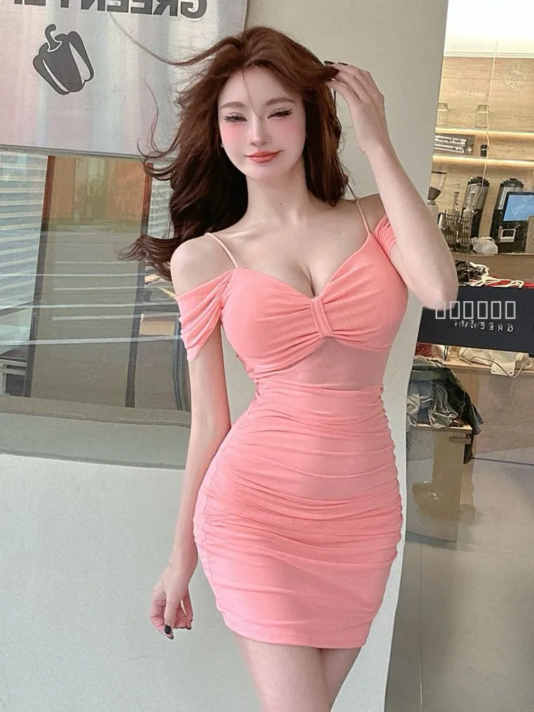 Сексуальное, нежное и пикантное кружевное платье с открытыми плечами и бретельками, облегающее, для вечеринок, короткое, с эффектом утяжки, с запахом на талии, облегающее фигуру
Сексуальное, нежное и пикантное кружевное платье с открытыми плечами и бретельками, облегающее, для вечеринок, короткое, с эффектом утяжки, с запахом на талии, облегающее фигуру