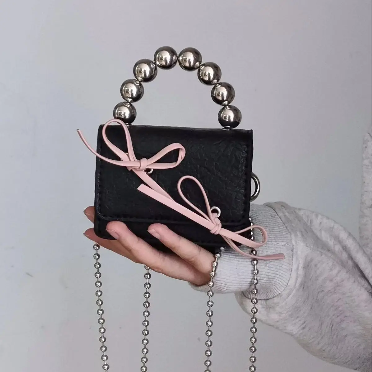 New Fashion New Mini Bow Chain Mobile Crossbody Bag Women's PU Leather Mini Fashion Bags Beads Designer Bags
New Fashion New Mini Bow Chain Mobile Crossbody Bag Women's PU Leather Mini Fashion Bags Beads Designer Bags