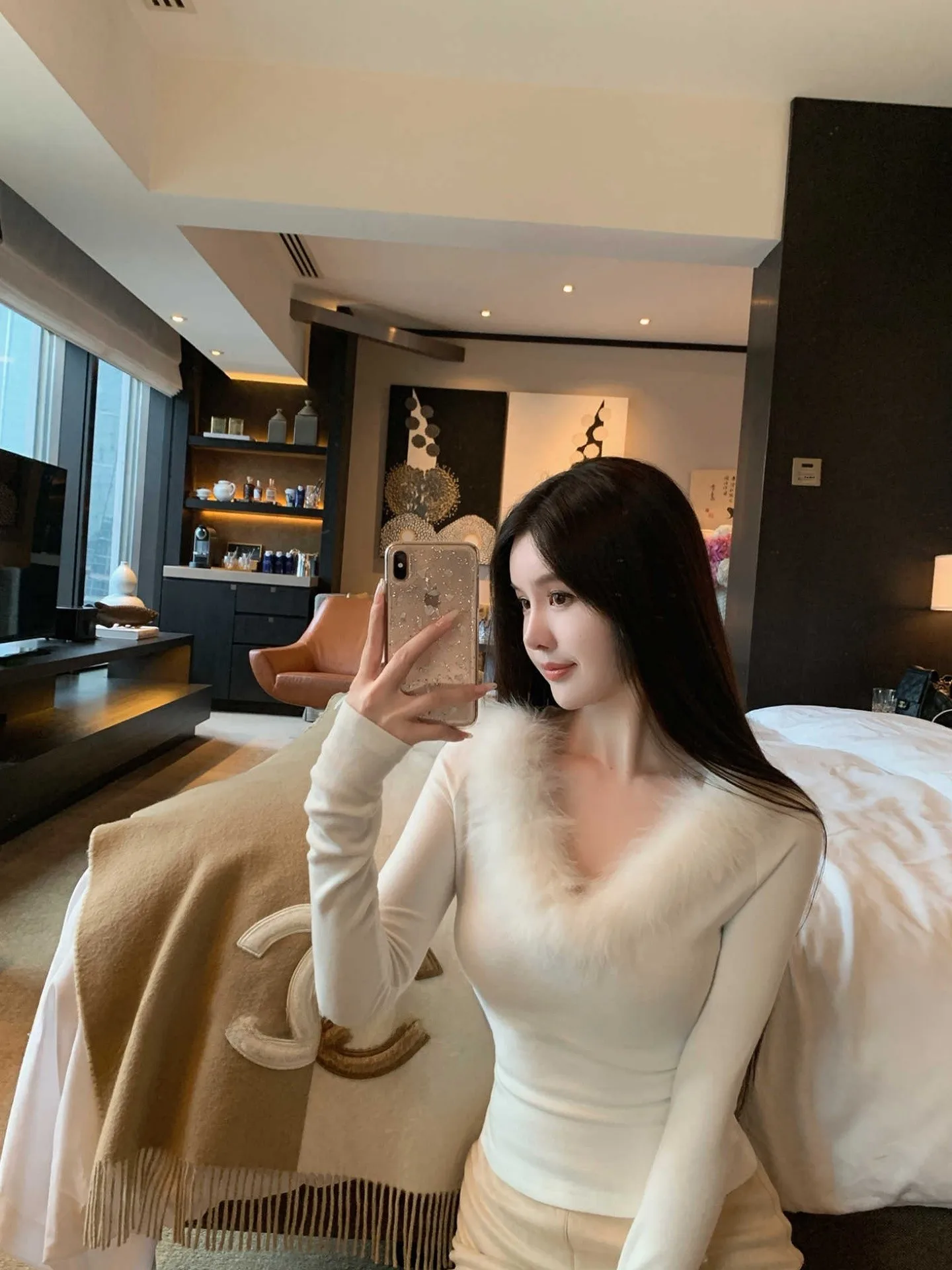 White Fur Collar V-Ne Long Sve T-irt Women's Autumn Winter Inner Wear Outerwear Knitted Pure Desire Slimming Base Top
White Fur Collar V-Ne Long Sve T-irt Women's Autumn Winter Inner Wear Outerwear Knitted Pure Desire Slimming Base Top