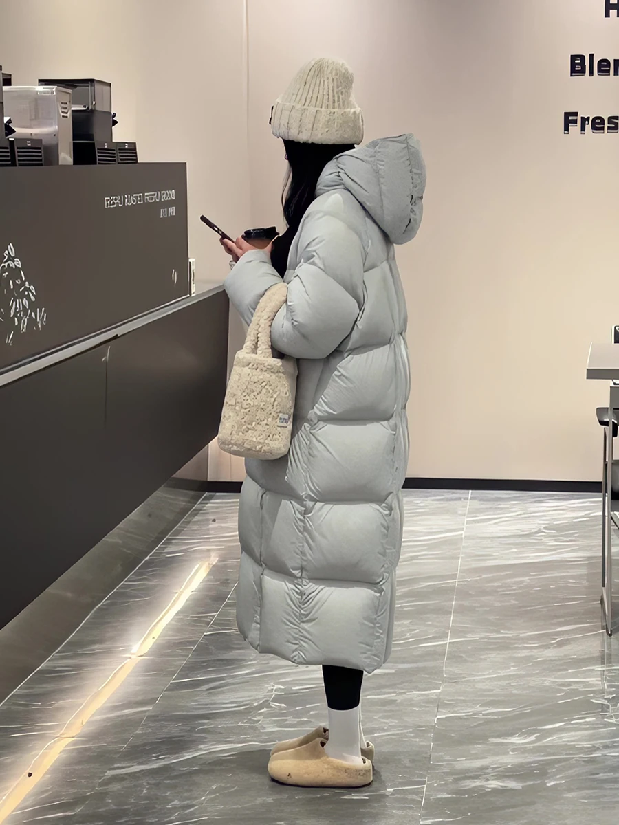 Long Puffer Jacket Women's Winter New 2026 Lightweight Warm Bread Style Duck down Coat Hooded Straight Cut Commute Style
Long Puffer Jacket Women's Winter New 2026 Lightweight Warm Bread Style Duck down Coat Hooded Straight Cut Commute Style