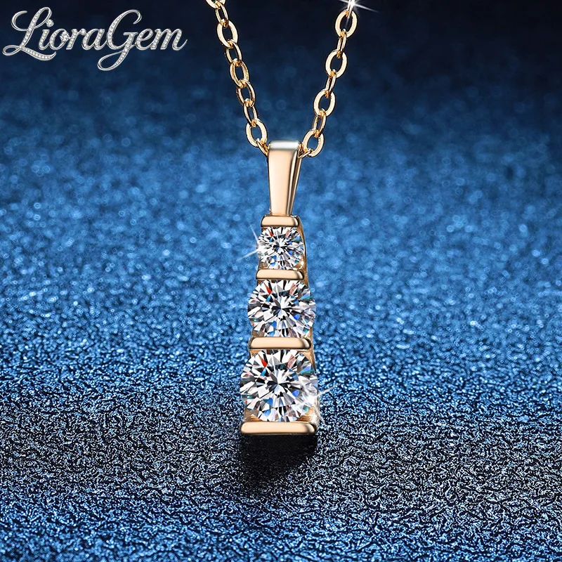 LioraGem 3 Diamond Stacked Moissanite Pendant, Niche D-color Moissanite Collarbone Necklace 18K Gold Stamp Jewelry Gifts
LioraGem 3 Diamond Stacked Moissanite Pendant, Niche D-color Moissanite Collarbone Necklace 18K Gold Stamp Jewelry Gifts