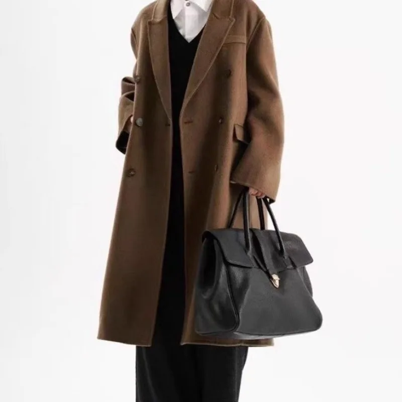 Autumn and Winter New Women's Bags Briefcases Commuting Tote Bags Retro Large-capacity Soft Leather Handbags Temperament Handbag
Autumn and Winter New Women's Bags Briefcases Commuting Tote Bags Retro Large-capacity Soft Leather Handbags Temperament Handbag