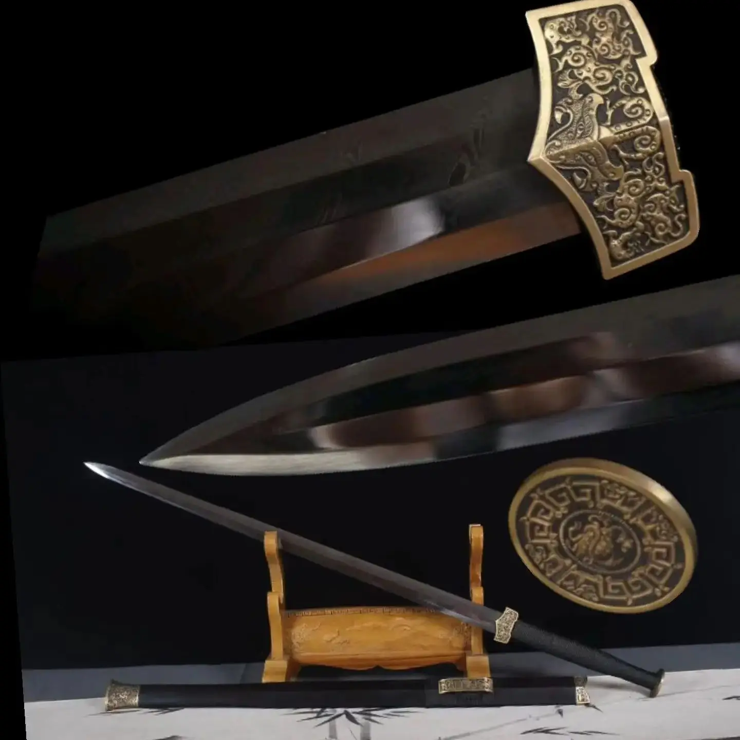 Four Divine Beasts Han Sword, Hand Ground Multi Refined Tempered Gpiral Patterned Steel Blade, Quality ebony Sheath
Four Divine Beasts Han Sword, Hand Ground Multi Refined Tempered Gpiral Patterned Steel Blade, Quality ebony Sheath