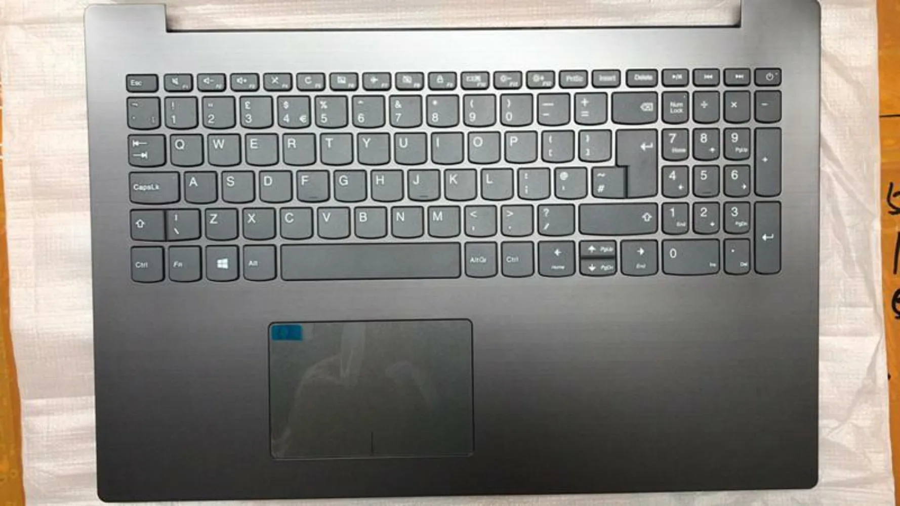UK Keyboard Palmrest Cover For Lenovo IdeaPad 320-15 320-15IAP 320-15AST 320-15IKB Laptop
UK Keyboard Palmrest Cover For Lenovo IdeaPad 320-15 320-15IAP 320-15AST 320-15IKB Laptop