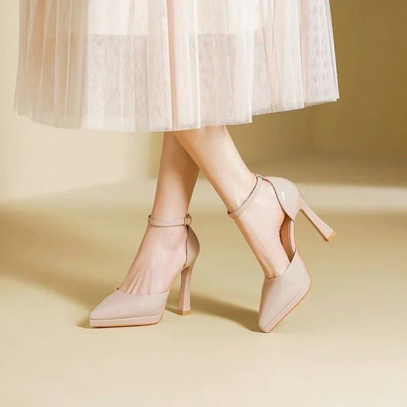 Closed Pointed top Women Elegant Party Sandals 8CM 11CM Fashion Ankle Strap Hollow Model Catwalk Show Shoes Summer High Heels
Closed Pointed top Women Elegant Party Sandals 8CM 11CM Fashion Ankle Strap Hollow Model Catwalk Show Shoes Summer High Heels