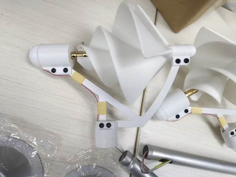 Micro spiral wind turbine with gentle wind start scientific experiment for power generation
Micro spiral wind turbine with gentle wind start scientific experiment for power generation