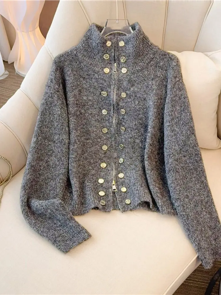 Luxury High-end Double-breasted Knit Cardigan Women Autumn Winter Sweater Vintage Zip Jacket Design Streetwear Tops Lazy Jumper
Luxury High-end Double-breasted Knit Cardigan Women Autumn Winter Sweater Vintage Zip Jacket Design Streetwear Tops Lazy Jumper