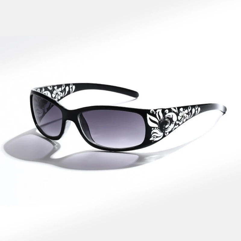 2026 New Elegant Women Retro Square Sunglasses with Rhinestone Inlaid Pattern Relief Frame UV400 Fashion Eyewear for Vacation
2026 New Elegant Women Retro Square Sunglasses with Rhinestone Inlaid Pattern Relief Frame UV400 Fashion Eyewear for Vacation