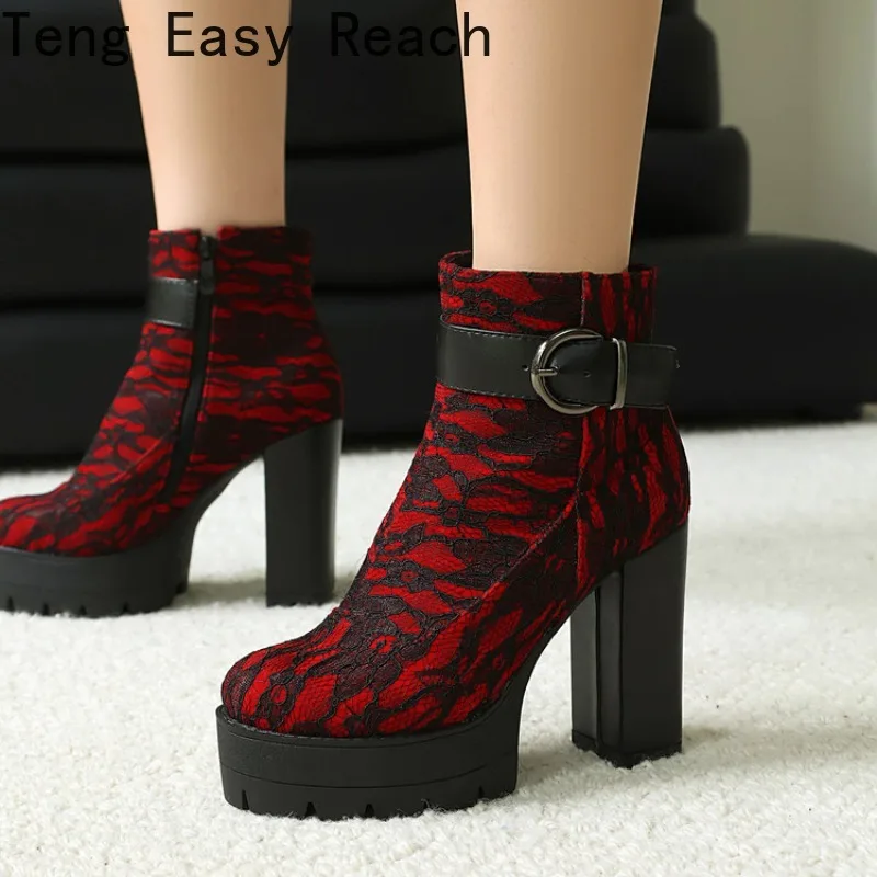 2026 New Punk Style Sexy Women's Short Boots Fashion Buckle Side Zipper Decoration Size 35-50
2026 New Punk Style Sexy Women's Short Boots Fashion Buckle Side Zipper Decoration Size 35-50