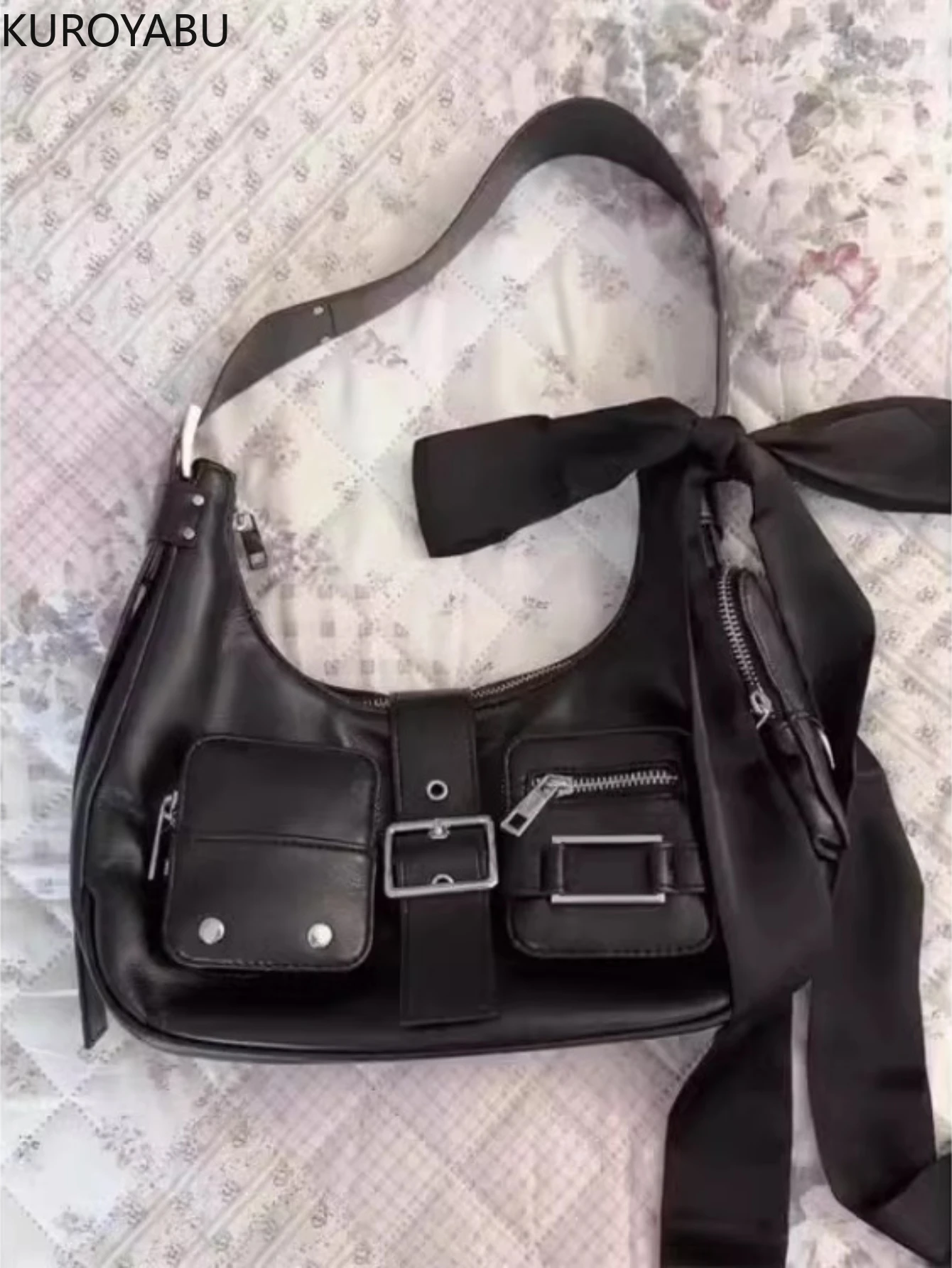 Уличная одежда в стиле панк Bolso Mujer, шик 2021, тренд, новый дизайн, сумки через плечо с карманами, Harajuku Y2k, индивидуальные женские сумки из искусственной кожи
Уличная одежда в стиле панк Bolso Mujer, шик 2021, тренд, новый дизайн, сумки через плечо с карманами, Harajuku Y2k, индивидуальные женские сумки из искусственной кожи
