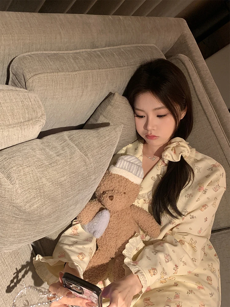 Очаровательный зимний домашний комплект одежды с принтом собаки Golden Musoom, милый комплект из трех предметов с животным узором для женщин 25-35 лет
Очаровательный зимний домашний комплект одежды с принтом собаки Golden Musoom, милый комплект из трех предметов с животным узором для женщин 25-35 лет