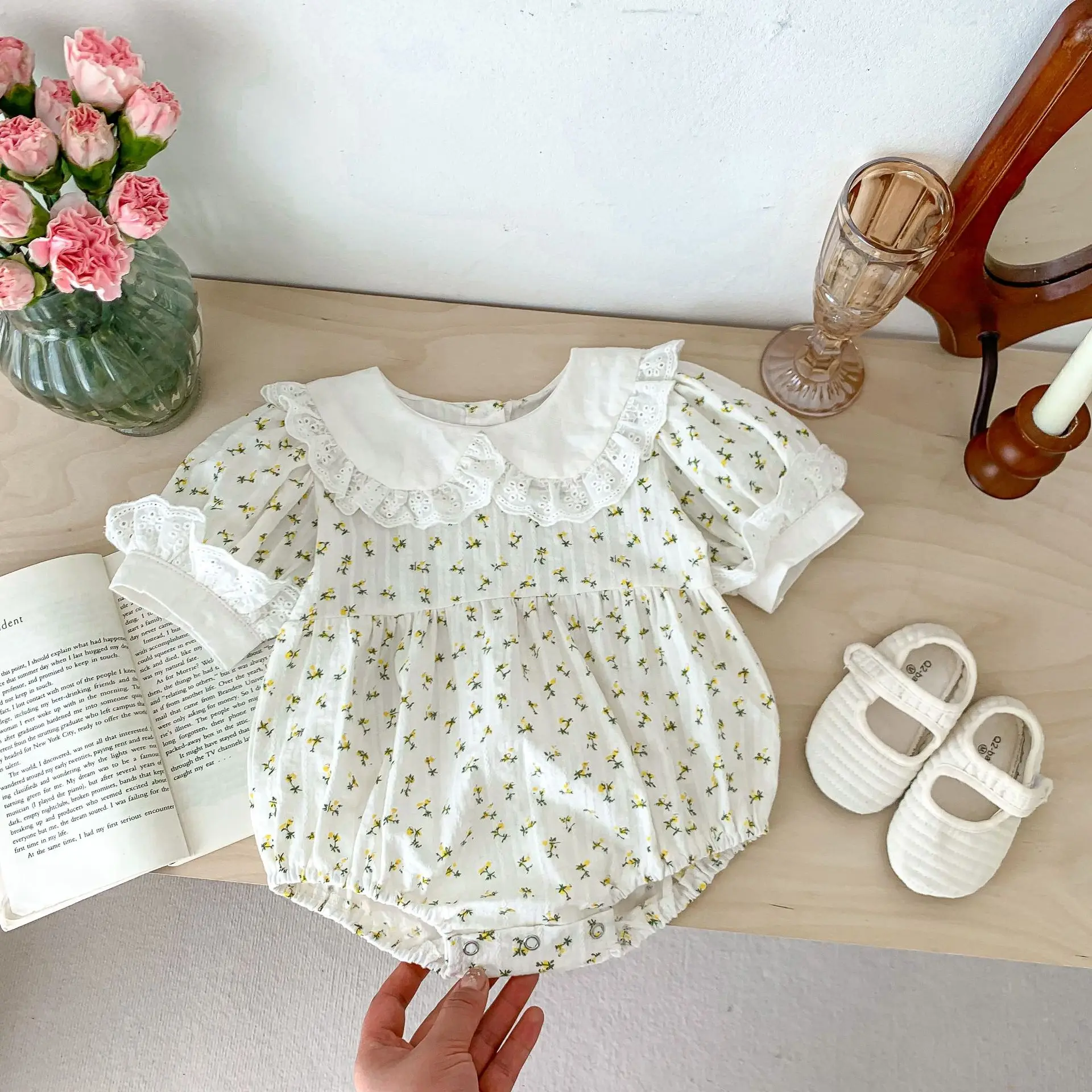 2026 Summer Newborn Girls Clothes Baby Short Sleeve Bodysuit Cute Lace Collar Infant Floral One Piece
2026 Summer Newborn Girls Clothes Baby Short Sleeve Bodysuit Cute Lace Collar Infant Floral One Piece