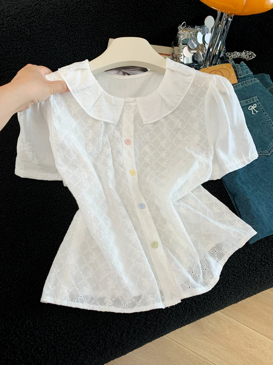 Sweet Style Doll Collar Bubble Sleeve Lace Shirt Women Summer 2026 White Open Cardigan Unique Design Sensation Top
Sweet Style Doll Collar Bubble Sleeve Lace Shirt Women Summer 2026 White Open Cardigan Unique Design Sensation Top