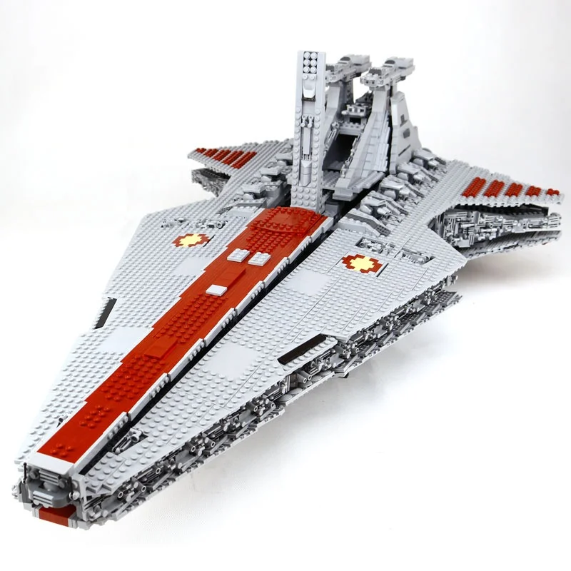 В наличии 05077 81067 6125 шт. серия Star Plans The UCS Republic Star Destroyer Cruiser ST04 Набор строительных блоков Кирпичи MOC-0694
В наличии 05077 81067 6125 шт. серия Star Plans The UCS Republic Star Destroyer Cruiser ST04 Набор строительных блоков Кирпичи MOC-0694