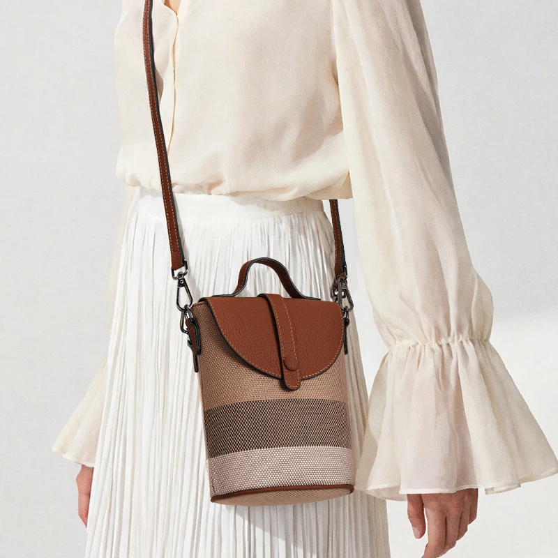 Large Screen Phone Bag for Women, Crossbody Mini Bag, 2026 New Style Plaid Canvas Women's Shoulder Bag
Large Screen Phone Bag for Women, Crossbody Mini Bag, 2026 New Style Plaid Canvas Women's Shoulder Bag