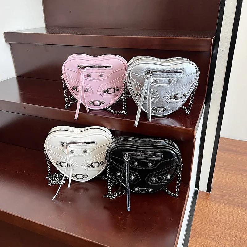 Mini Small Pu Leather Handbags Cute Ladies Heart Shaped Shouder Bag Fashion Female Clutch Purse Punk Style Moto Crossbody Bag
Mini Small Pu Leather Handbags Cute Ladies Heart Shaped Shouder Bag Fashion Female Clutch Purse Punk Style Moto Crossbody Bag