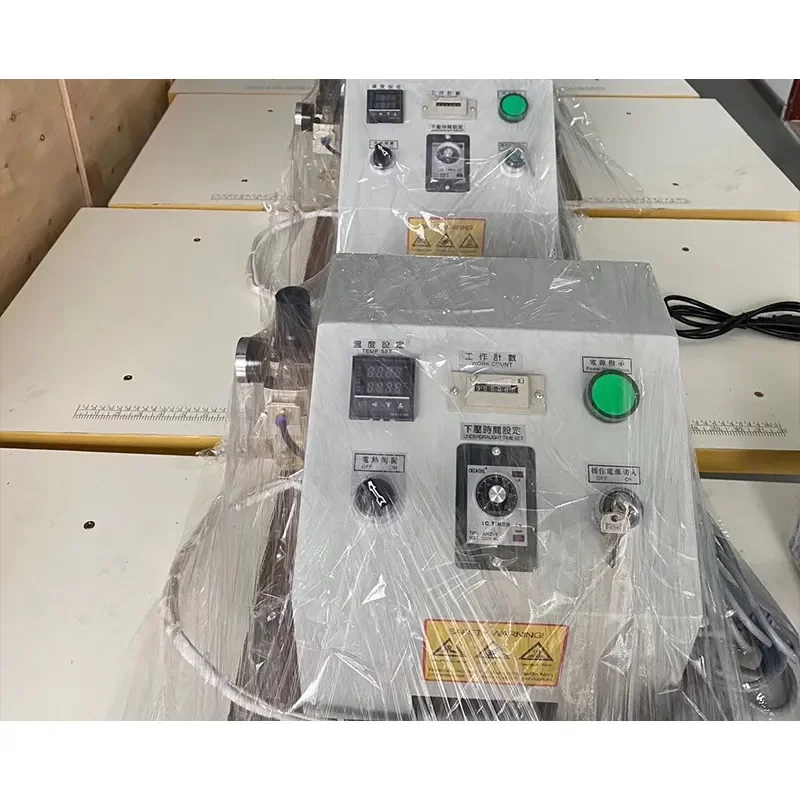 N95 Nose Bridge Strip Pressing Machine, Semi Automatic Aluminum Strip Welding Machine for Mask
N95 Nose Bridge Strip Pressing Machine, Semi Automatic Aluminum Strip Welding Machine for Mask