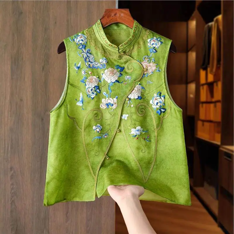 Spring Fall Women Embroidery Flower Sleeveless Green Vest Coat , Woman Autumn Vintage Chinese Style Coats Vests
Spring Fall Women Embroidery Flower Sleeveless Green Vest Coat , Woman Autumn Vintage Chinese Style Coats Vests