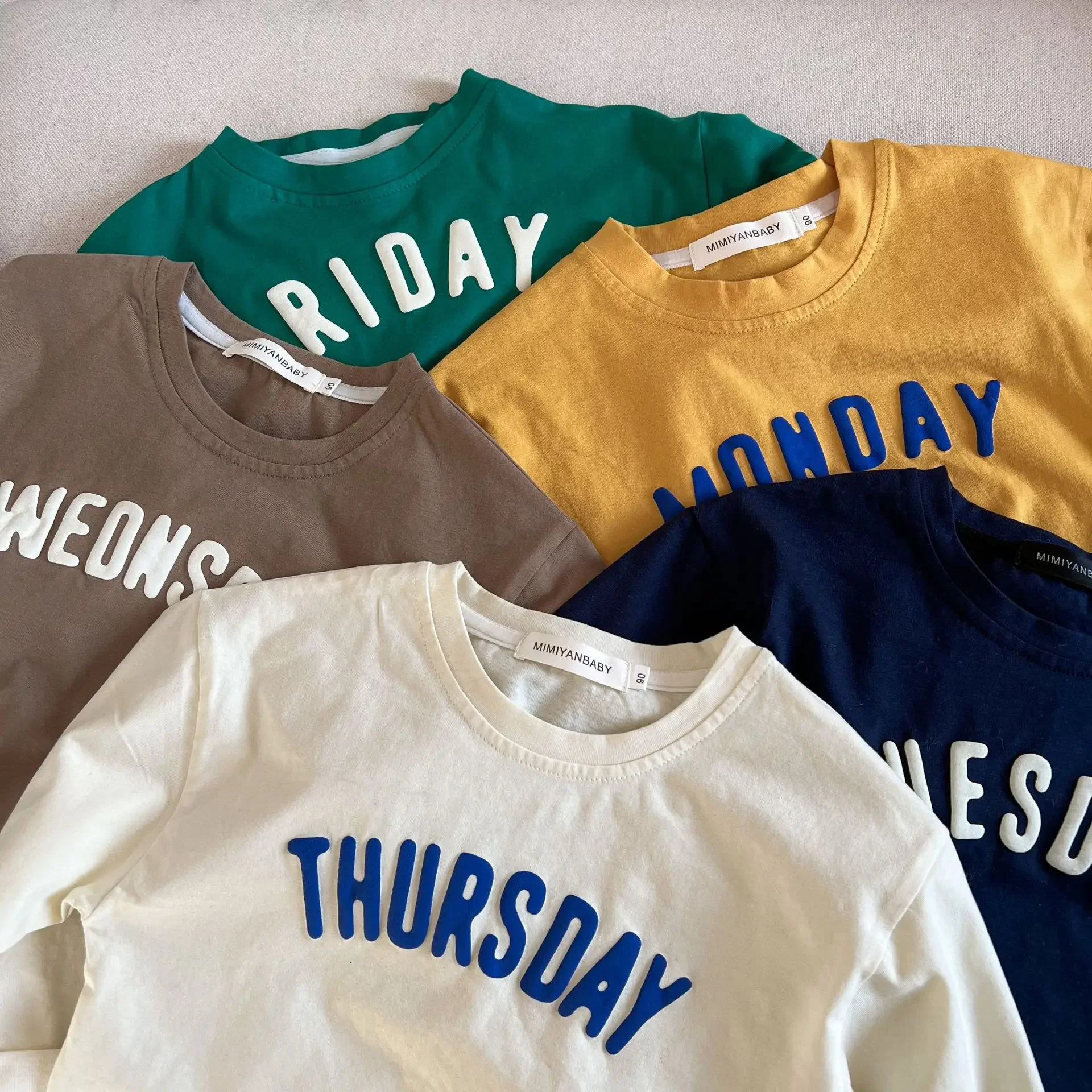 Children's Long Sleeve T2024 Spring New Boys and Girls Solid Color Three-Dimensional T-shirt Baby Letter Underwear Blouse
Children's Long Sleeve T2024 Spring New Boys and Girls Solid Color Three-Dimensional T-shirt Baby Letter Underwear Blouse