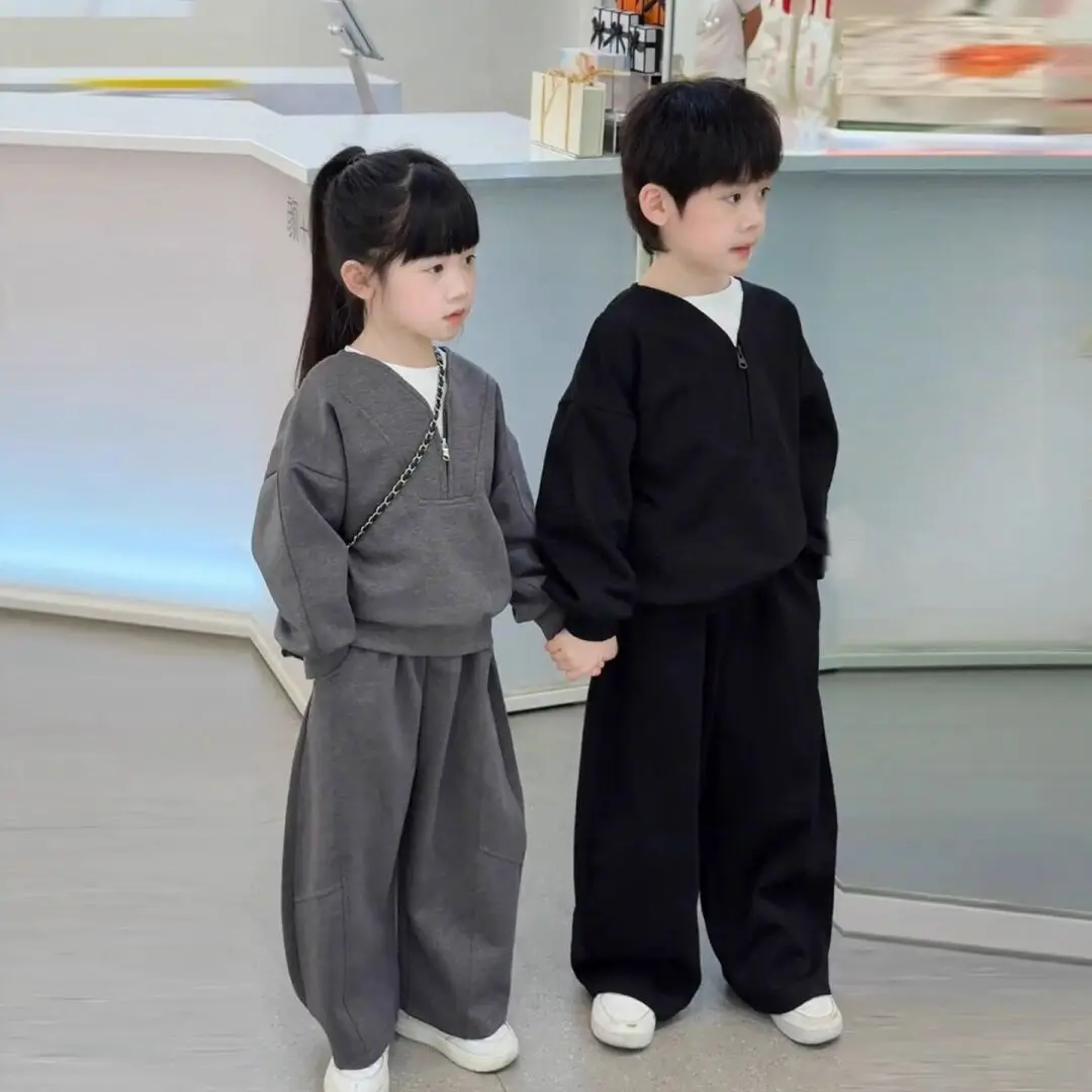 Korean Two-Piece Set for Boys And Girls Children's Matching Outfits Spring Autumn Casual Sports Clothes Twin Siblings
Korean Two-Piece Set for Boys And Girls Children's Matching Outfits Spring Autumn Casual Sports Clothes Twin Siblings