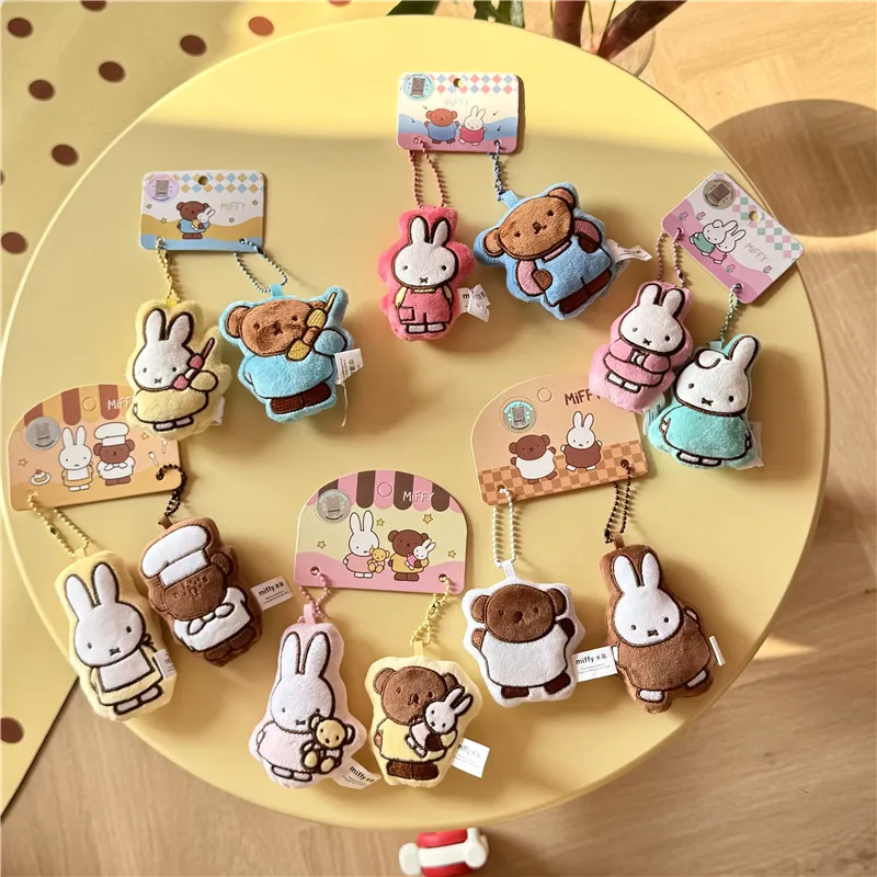 New Original Kawaii Miffy Rabbit Keychain Cute Cartoon Miffy 2d Button-Up Adorable Bag Car Key Chain Decoration Girl Gift Stock
New Original Kawaii Miffy Rabbit Keychain Cute Cartoon Miffy 2d Button-Up Adorable Bag Car Key Chain Decoration Girl Gift Stock