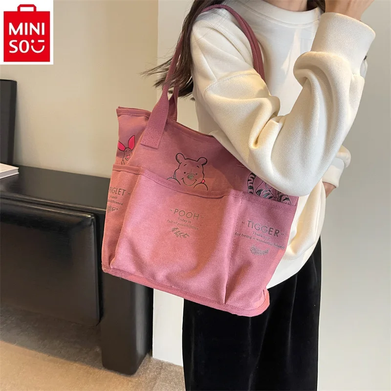 MINISO Disney мультфильм Винни Пух Брезентовая сумка модная женская Повседневная Большая Сумка-тоут
MINISO Disney мультфильм Винни Пух Брезентовая сумка модная женская Повседневная Большая Сумка-тоут