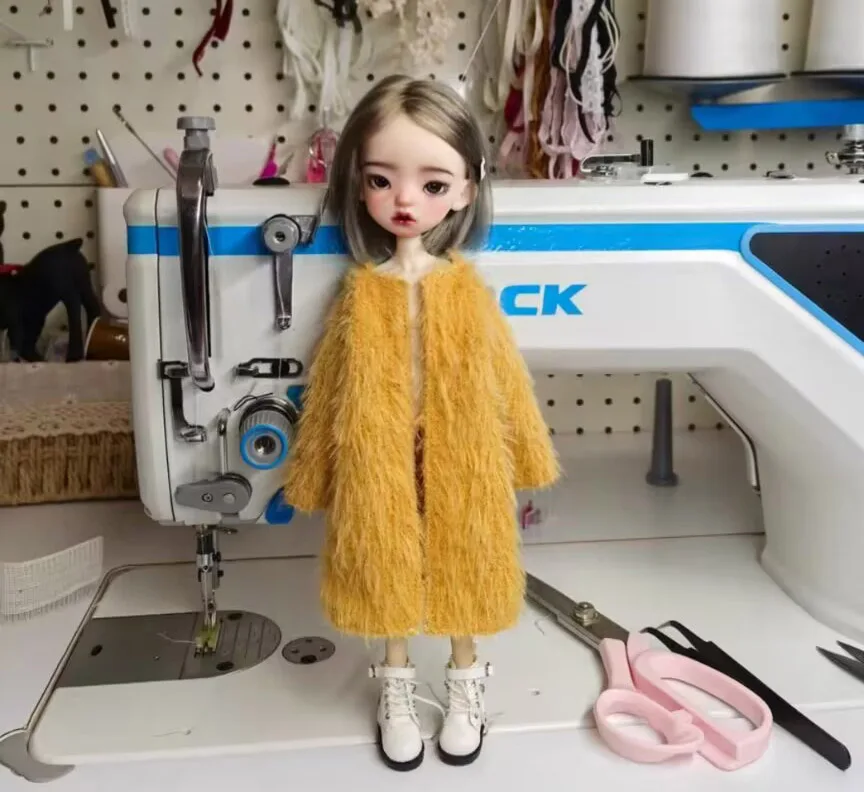 2025 1pcs winter mohair Blythe coat 1/6 30cm(Fit for azone,Pullip,Ob22/24/26, Licca)
2025 1pcs winter mohair Blythe coat 1/6 30cm(Fit for azone,Pullip,Ob22/24/26, Licca)