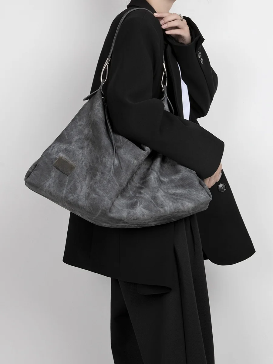 Original Retro Underarm Tote Bag Large Capacity Soft Leather Casual Single Shoulder Crossbody Bag High-End Feelings Bag
Original Retro Underarm Tote Bag Large Capacity Soft Leather Casual Single Shoulder Crossbody Bag High-End Feelings Bag