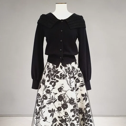 Spring Knitted Cardigan Women's Sle Korean Navy Collar Fraance Sle Long Sve Soft Polyester Fiber Commute Sle Knitwear
Spring Knitted Cardigan Women's Sle Korean Navy Collar Fraance Sle Long Sve Soft Polyester Fiber Commute Sle Knitwear