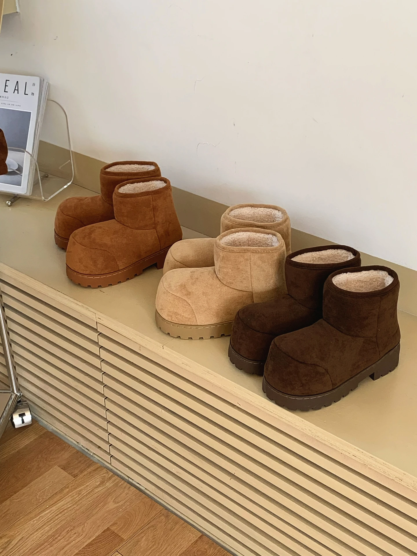 Thiened Fce Lined Outdoor Women's Snow Boots Winter Warm Anti-slip Tapered Cute Big Head Northeast Cotton Boots
Thiened Fce Lined Outdoor Women's Snow Boots Winter Warm Anti-slip Tapered Cute Big Head Northeast Cotton Boots