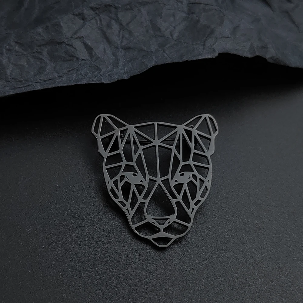 Fashionable hollow leopard head shape stainless steel brooch, trendy and simple, high-end feel pin, men and women brooch
Fashionable hollow leopard head shape stainless steel brooch, trendy and simple, high-end feel pin, men and women brooch