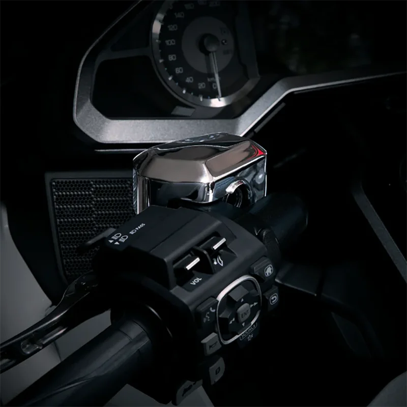 Panical Chrome Front Brake Master Cylinder Cover Brake Clutch Oil Pot Trim For Honda Gold Wing GL1800 GL1800B F6B 2018-2024
Panical Chrome Front Brake Master Cylinder Cover Brake Clutch Oil Pot Trim For Honda Gold Wing GL1800 GL1800B F6B 2018-2024