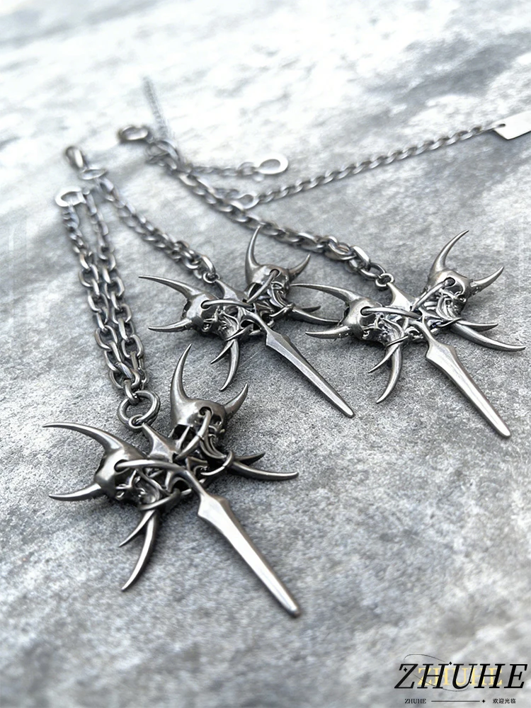 Jewelry Accessories Double Skull Horn Pendant Necklace for Women & Men, Copper Material Gothic Punk Edgy Dark Style Ornament Cha
Jewelry Accessories Double Skull Horn Pendant Necklace for Women & Men, Copper Material Gothic Punk Edgy Dark Style Ornament Cha