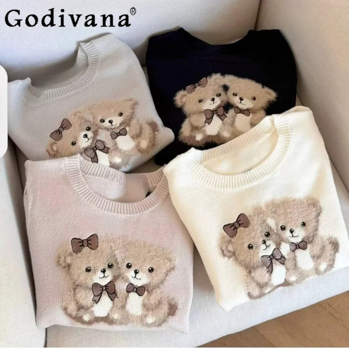 Japanese Sweet Girl Cartoon Bear Print Soft Cute Knit Sweaters Women's Spring New 2025 Long Sleeve Loose Elegant Pullover Tops
Japanese Sweet Girl Cartoon Bear Print Soft Cute Knit Sweaters Women's Spring New 2025 Long Sleeve Loose Elegant Pullover Tops