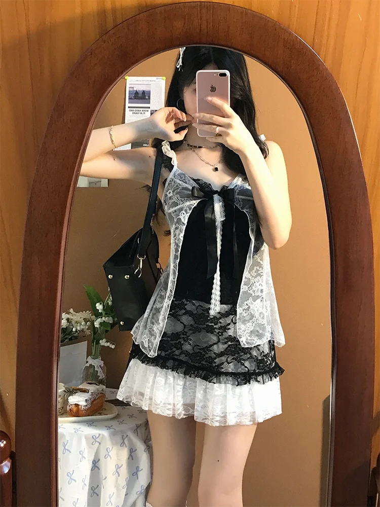 American Style Spicy Girl Lace Patchwork Summer 2025 New Design Sensation Women's Two-Piece Set with Strap Dress And Open Car...
American Style Spicy Girl Lace Patchwork Summer 2025 New Design Sensation Women's Two-Piece Set with Strap Dress And Open Car...