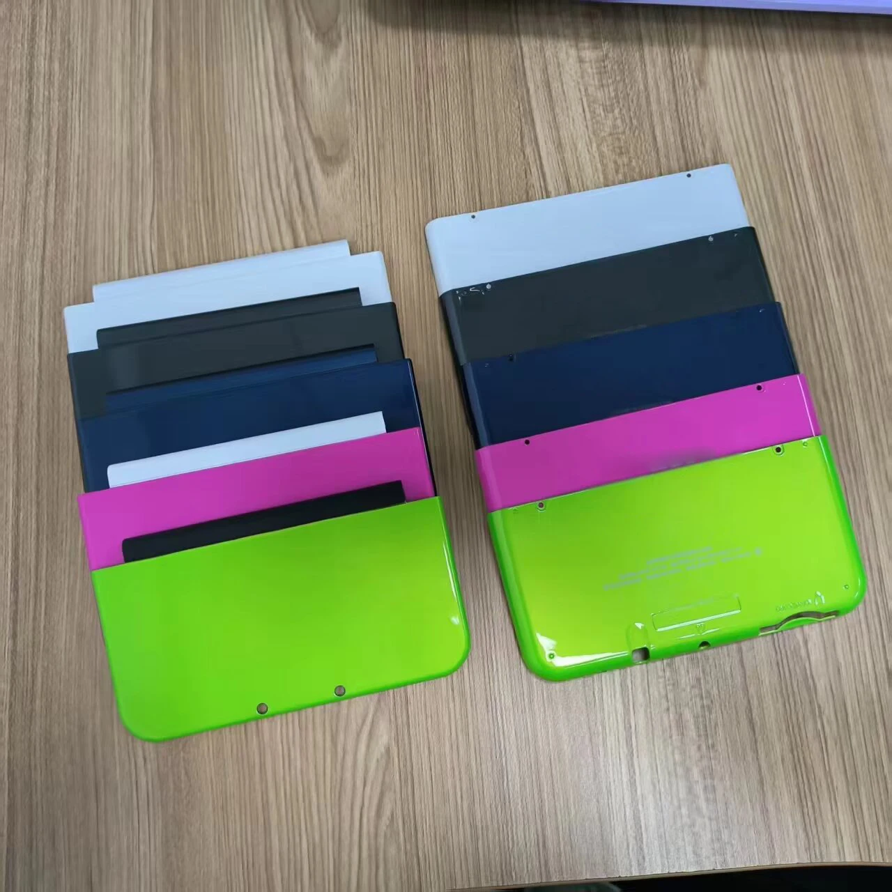 Top & Bottom Covers For Nintend New 3DS XL/LL Console With Screws
Top & Bottom Covers For Nintend New 3DS XL/LL Console With Screws