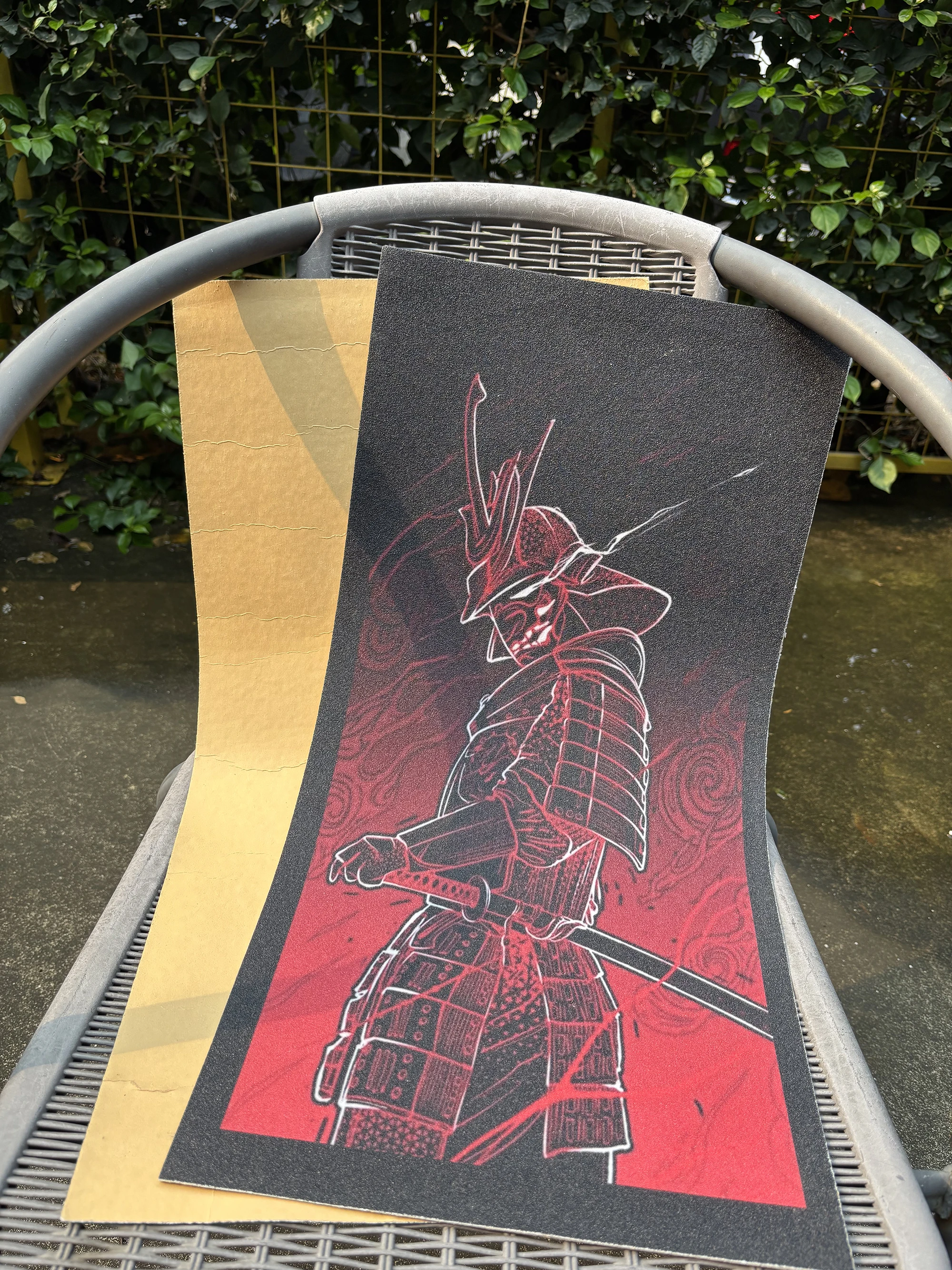 Griptape Valiant Warrior Pattern Electric Scooter Anti-slip Sticker Sandpaper Skateboard Grip Tape Sheet 60*30cm
Griptape Valiant Warrior Pattern Electric Scooter Anti-slip Sticker Sandpaper Skateboard Grip Tape Sheet 60*30cm