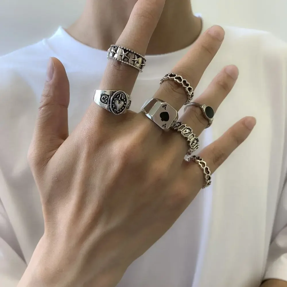 7pcs/set Vintage Fashion Trendy Metal Ring Set Street Style Geometric Hollow-out Rings Set for Unique Men Jewelry
7pcs/set Vintage Fashion Trendy Metal Ring Set Street Style Geometric Hollow-out Rings Set for Unique Men Jewelry