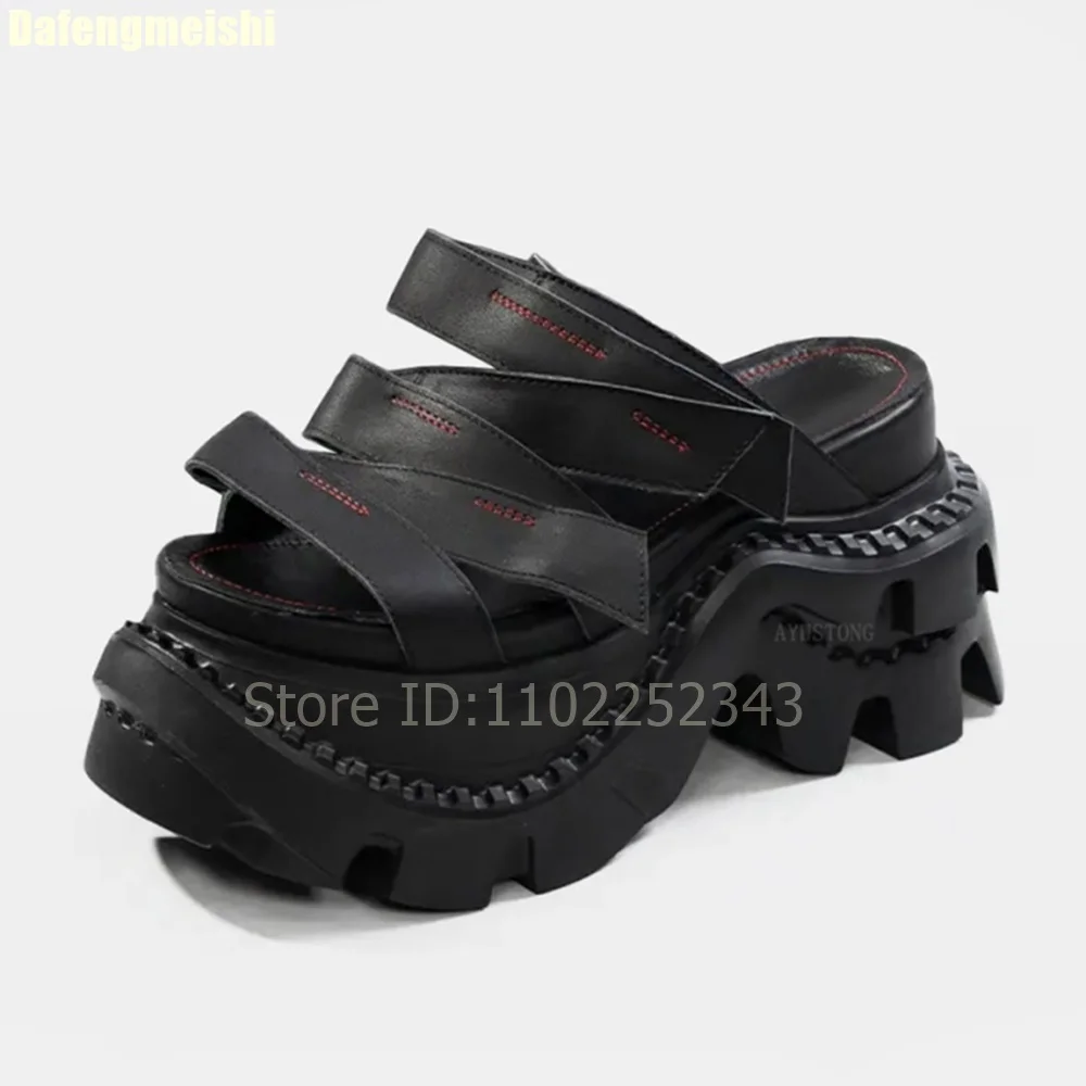2025 Summer New Platform Slippers 6-8Cm Wedges Black Casual Fashion Slides Open Toe Punk Style Non-Slip Rubber Bottom Sandals
2025 Summer New Platform Slippers 6-8Cm Wedges Black Casual Fashion Slides Open Toe Punk Style Non-Slip Rubber Bottom Sandals